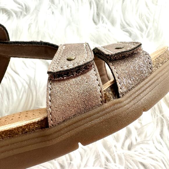 Clarks April Cove Bronze Metallic Sandals Size 8 NWT - Picture 12 of 13